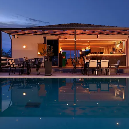 Altamar 4* Pefki (Evia)